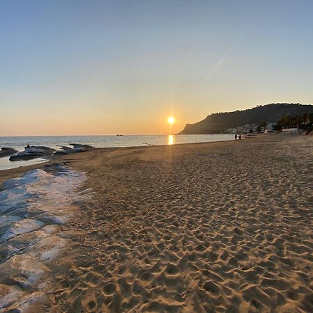 Casa Vacanza Scala Dei Turchi Realmonte Ngoại thất bức ảnh